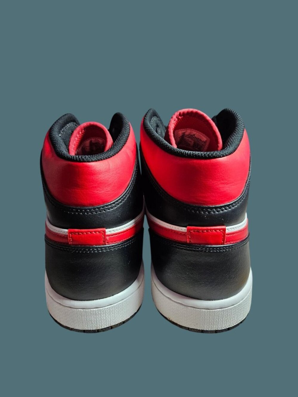 Air Jordan 1 Mid "Bred Toe" Sneakers Men Size 13 White/Black/Fire Red - Picture 6 of 16